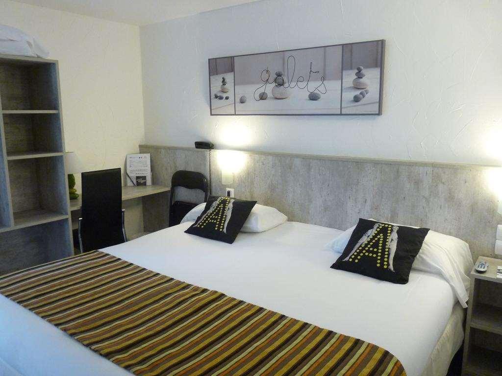 Brit Hotel Bosquet Carcassonne Cite Cameră foto